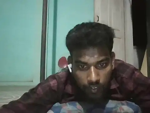Tamilgud23 webkamerás műsora