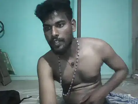 Tamilgud23: διαδικτυακό σόου στην κάμερα