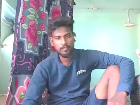 הופעת וובקאם של Tamilgud23