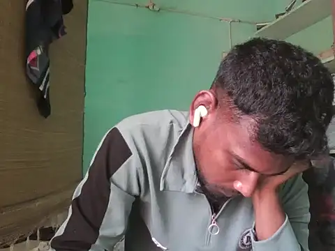 Tamilgud23n Webbikameraesitys