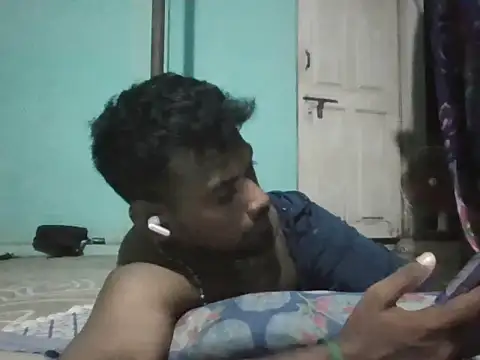 הופעת וובקאם של Tamilgud23