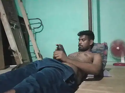הופעת וובקאם של Tamilgud23