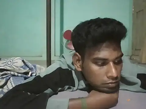 Pertunjukan Kamera Web Tamilgud23