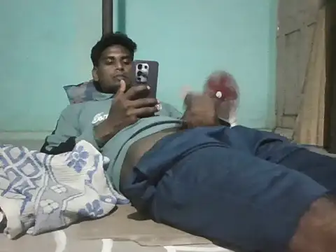 Tamilgud23 Show in webcam