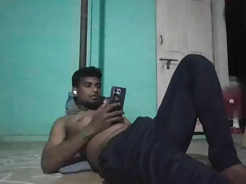 Tamilgud23 Show in webcam