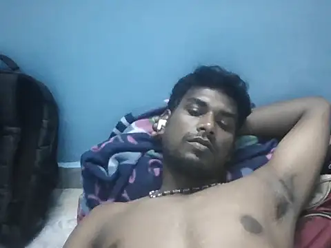 Tamilgud23 Show in webcam