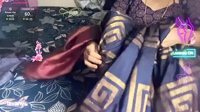 hot_spicey Show in webcam