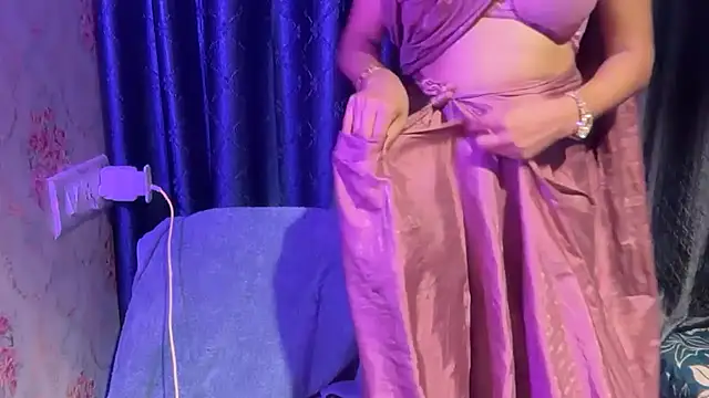 hot_spicey ওয়েবক্যাম শো