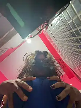 V-Hot-Sweti's Webcam Show