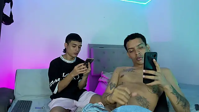 twinkDuohot Show Webcam