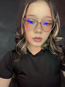 sukubo__ Adlı Modelin Web Kamerası Şovu