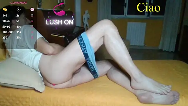 lattediyak Show in webcam