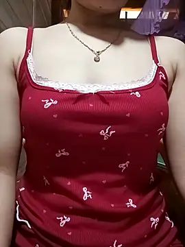 LucyyLyのウェブカメラショー