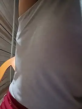 LucyyLy webcam show