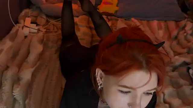 Czat XXX na żywo – Stray-kitten3