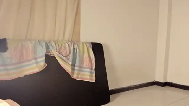 CAROLINNAGOMEZ 现场聊天室