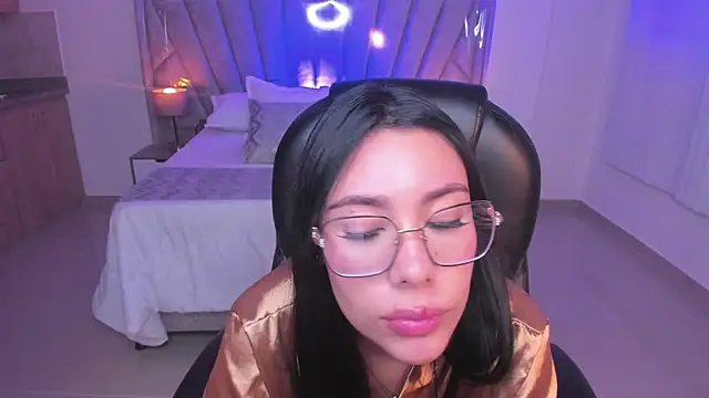 amara_foxx's Live XXX Chat