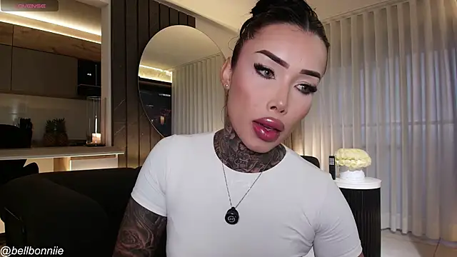 Webkamerová show belllbonniie