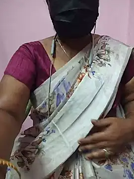 Tamil_NeelaのライブXXXチャット