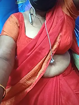 Tamil_Neelaのウェブカメラショー