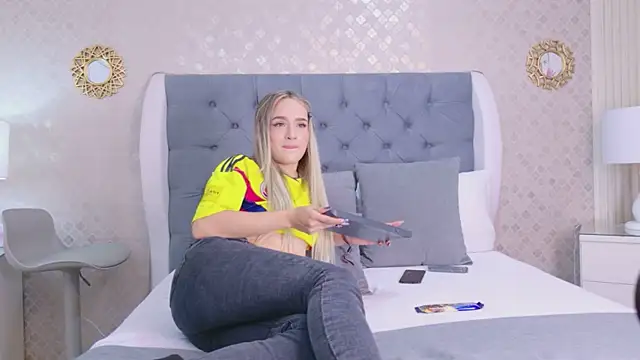 ZoeWilliis 现场XXX聊天