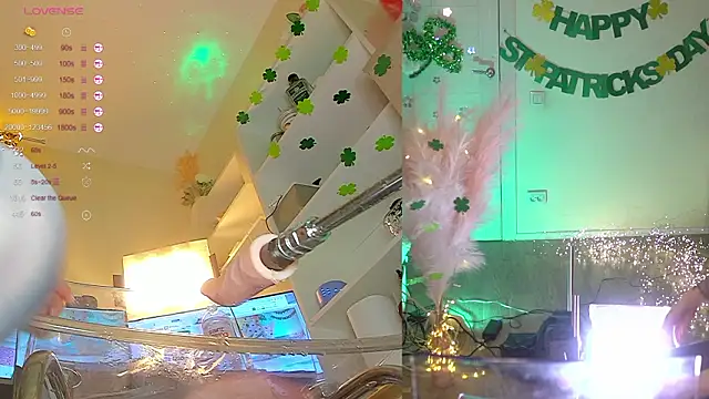 Ur_lil_bb's Webcam Show