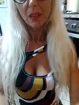 _sexyBLONDE46_ Show Webcam