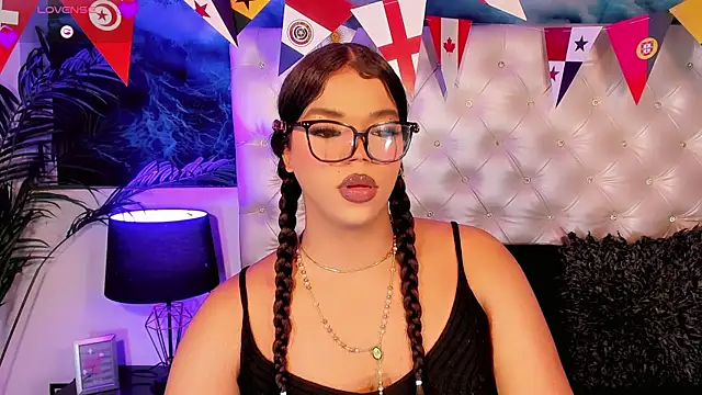 Keira_Fox31 Adlı Modelin Web Kamerası Şovu