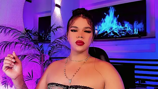Keira_Fox31 Шоу с уебкамера