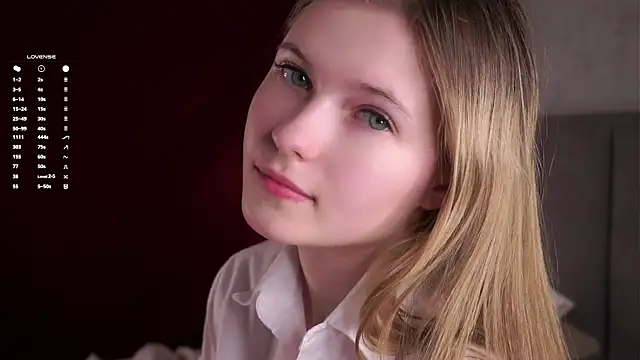 LynHillaire Chat XXX live