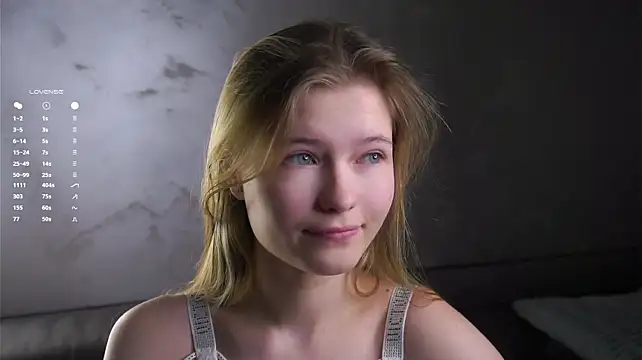 LynHillaire's Live XXX Chat