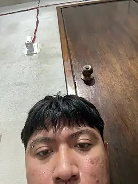 santyhotbi's Webcam Show