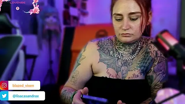 blazed_vixen: διαδικτυακό σόου στην κάμερα