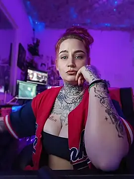 blazed_vixen Adlı Modelin Web Kamerası Şovu
