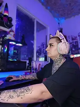 Chat +18 de blazed_vixen ao vivo