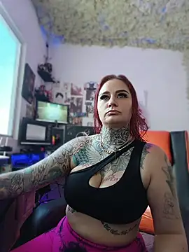 blazed_vixen Show in webcam