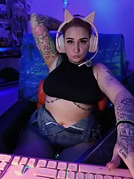 blazed_vixen's Webcam Show