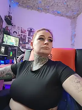 Pokazy przed kamerką – blazed_vixen