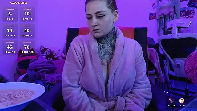 blazed_vixen Show in webcam
