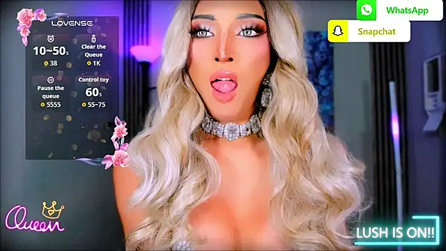 UrDominantBella Show in webcam