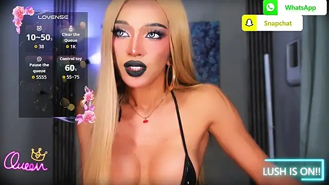 UrDominantBella Show in webcam