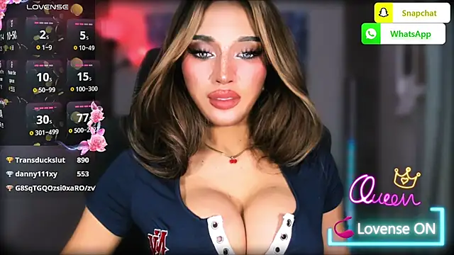 UrDominantBella Show in webcam