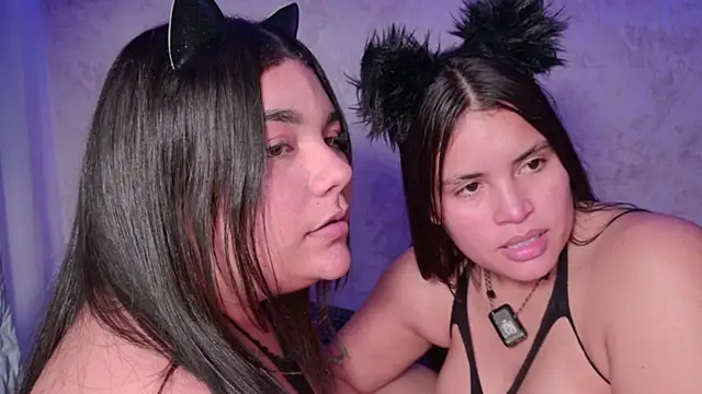 הופעת וובקאם של Mia_and_lexy