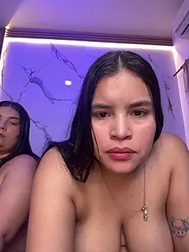 Mia_and_lexyのライブXXXチャット