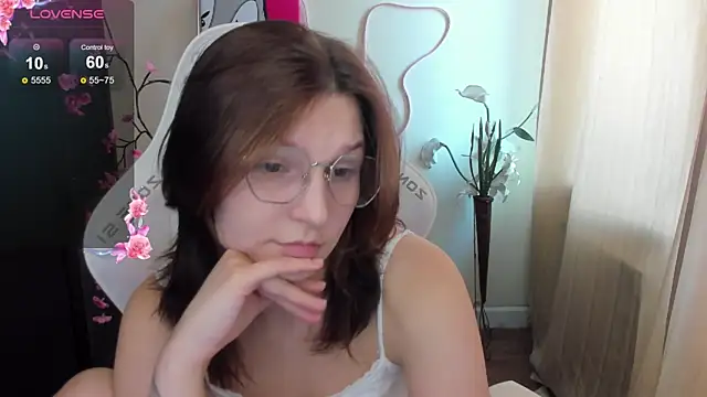 Chat +18 de AudreyyKim ao vivo