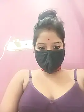 Bebo_Sweety143 Adlı Modelin Canlı Sohbet Odası