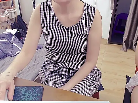 Funnygirl_9x 网络视讯表演