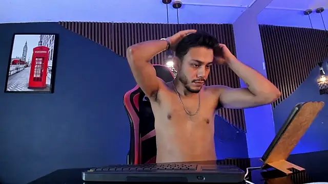 Chat XXX ao vivo de Boss_Domiinator