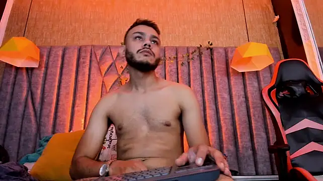 Boss_Domiinator's Webcam Show