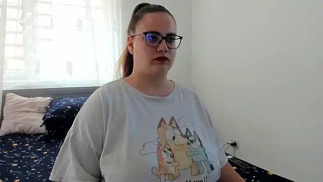 amiravyxen's Live Chat Room